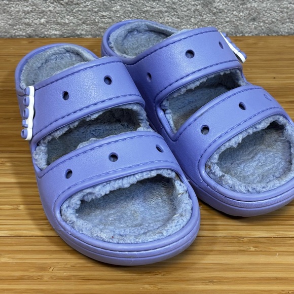 Crocs Classic Cozzzy Sandal Woman’s 7 Purple Fuzzy Lined Slide Cozy - Picture 1 of 7